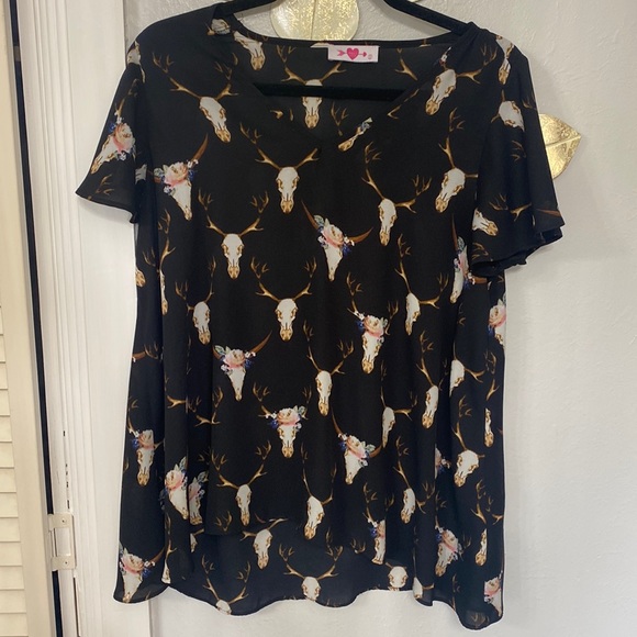 Buddy Love Tops - Boho Cow Skull Top